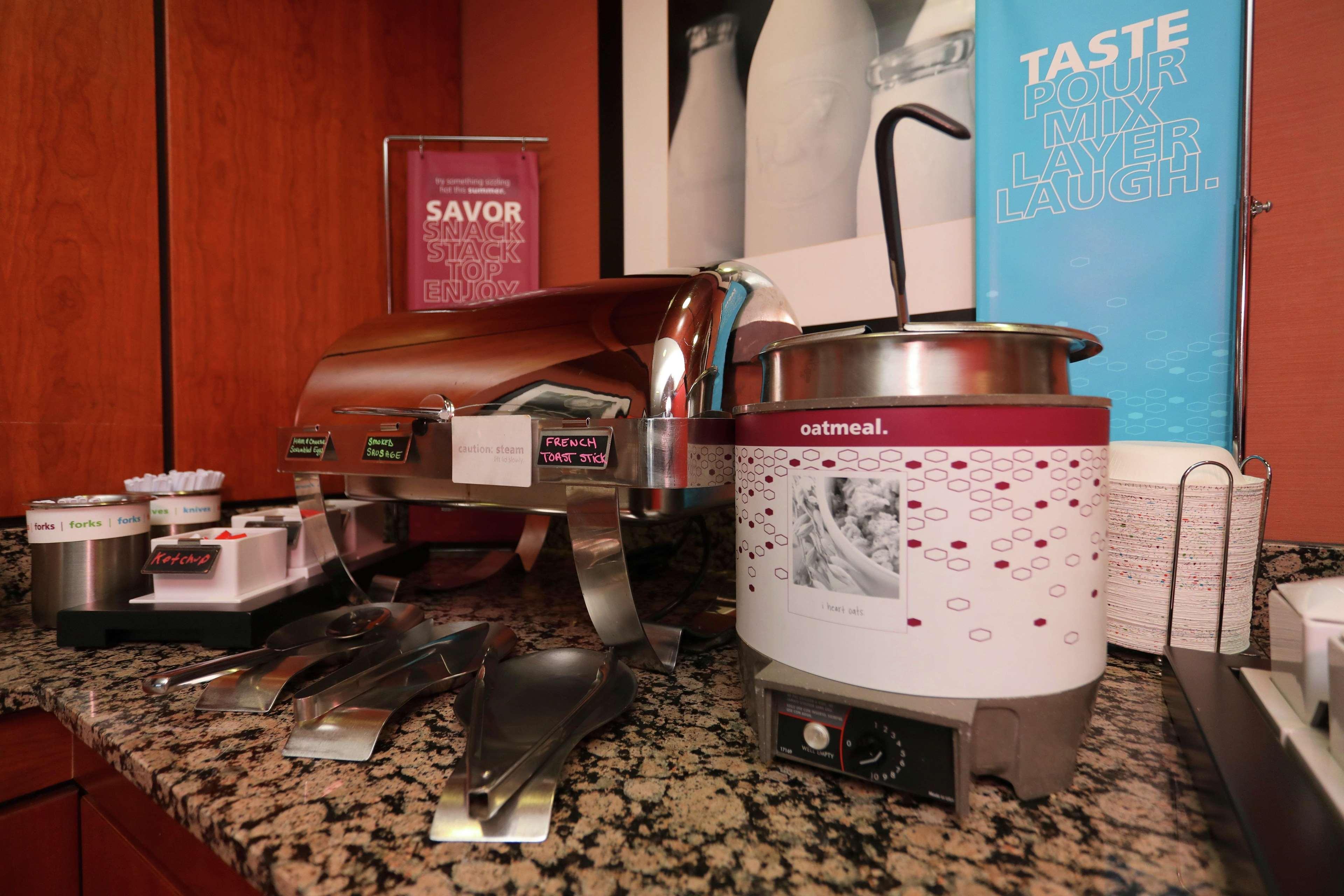 Hampton Inn Batavia Eksteriør bilde