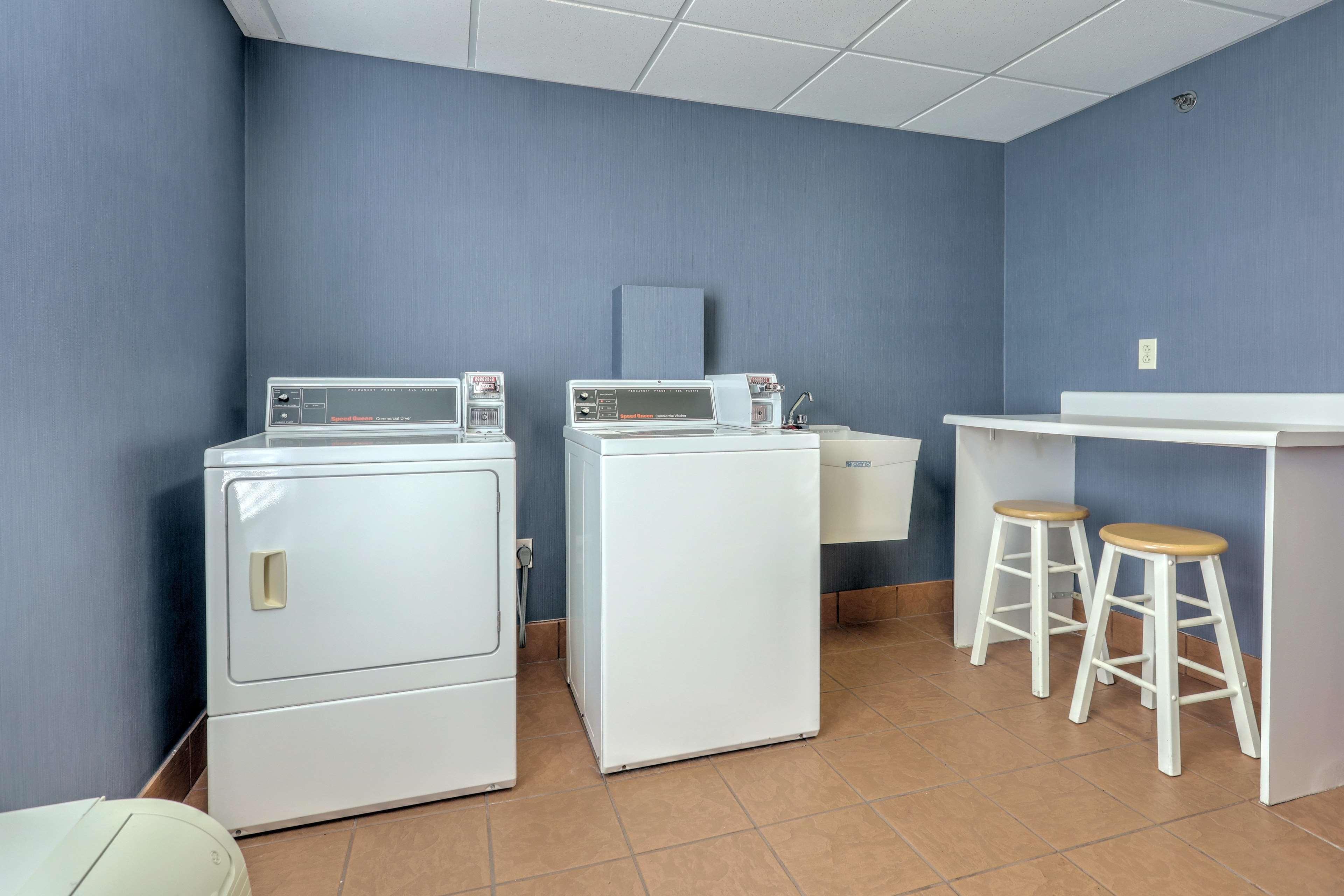 Hampton Inn Batavia Eksteriør bilde