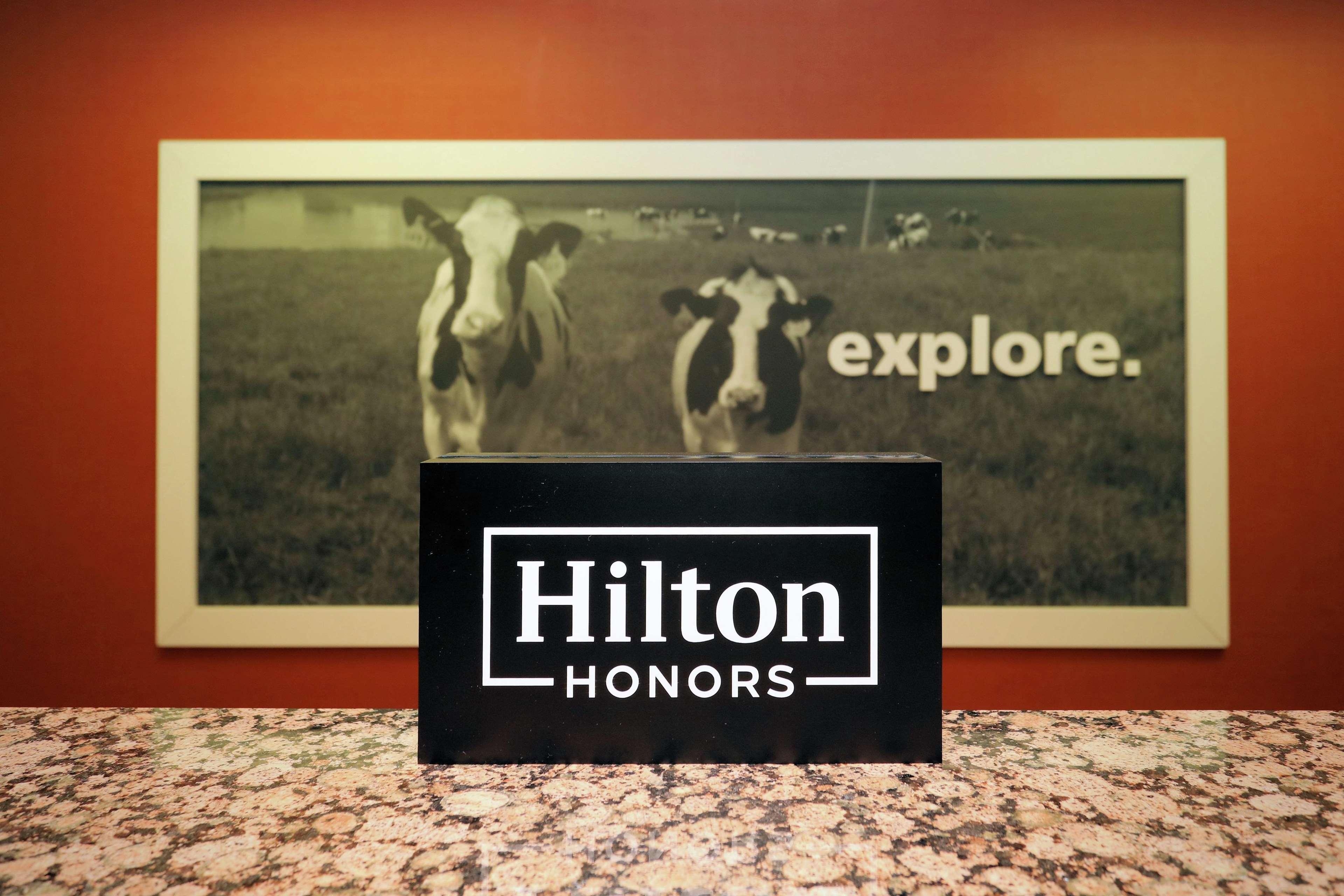 Hampton Inn Batavia Eksteriør bilde