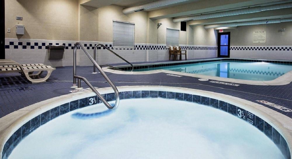 Hampton Inn Batavia Eksteriør bilde