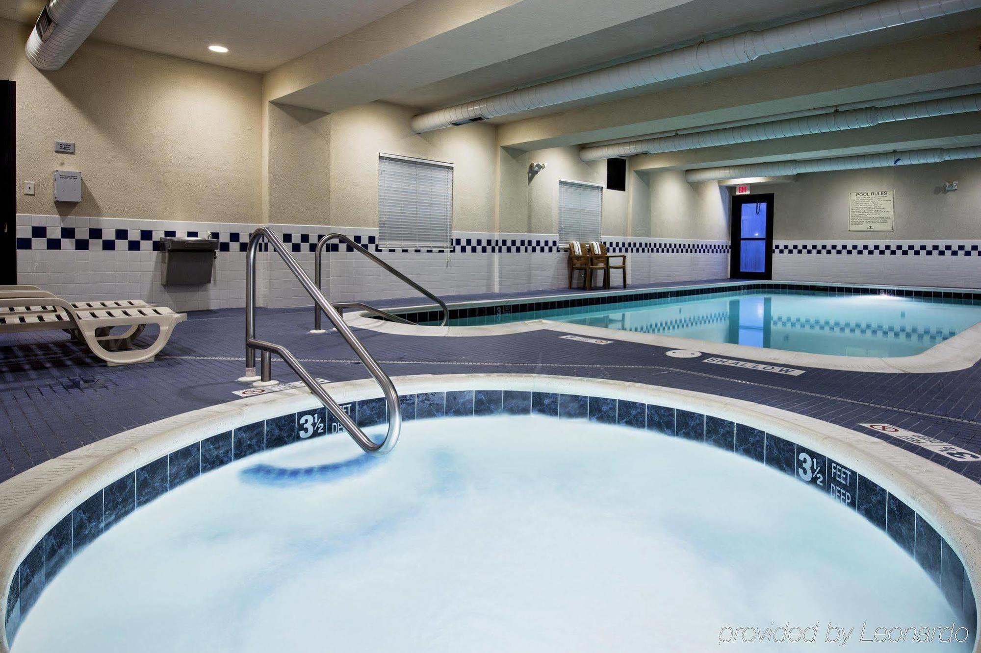 Hampton Inn Batavia Eksteriør bilde