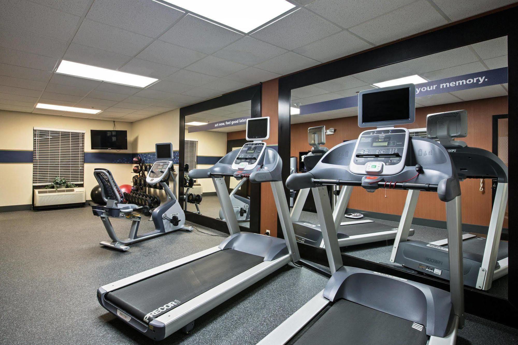 Hampton Inn Batavia Eksteriør bilde